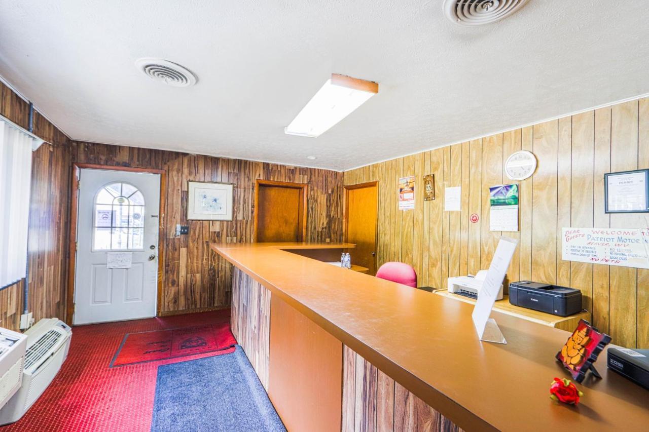 Patriot Inn Motel Beaver Wv, By Oyo Buitenkant foto